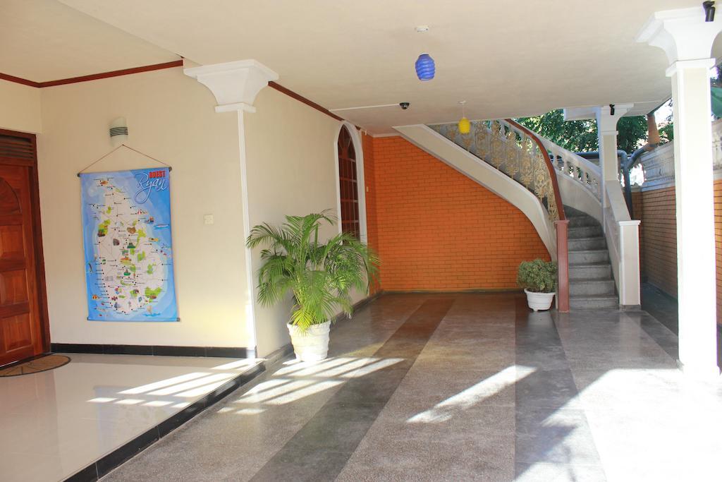 Guest Ryan Hotel Katunayaka Kültér fotó