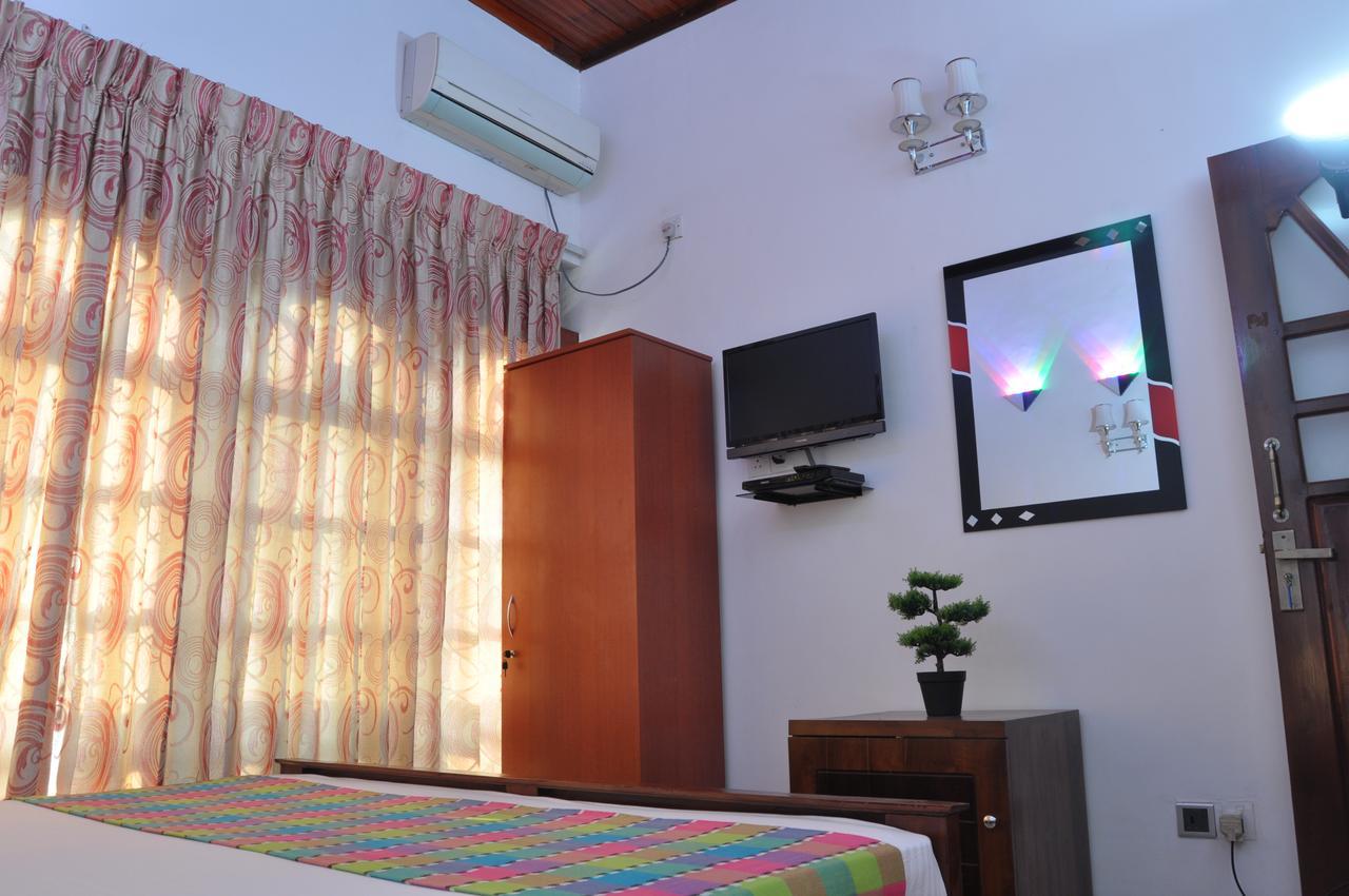 Guest Ryan Hotel Katunayaka Kültér fotó